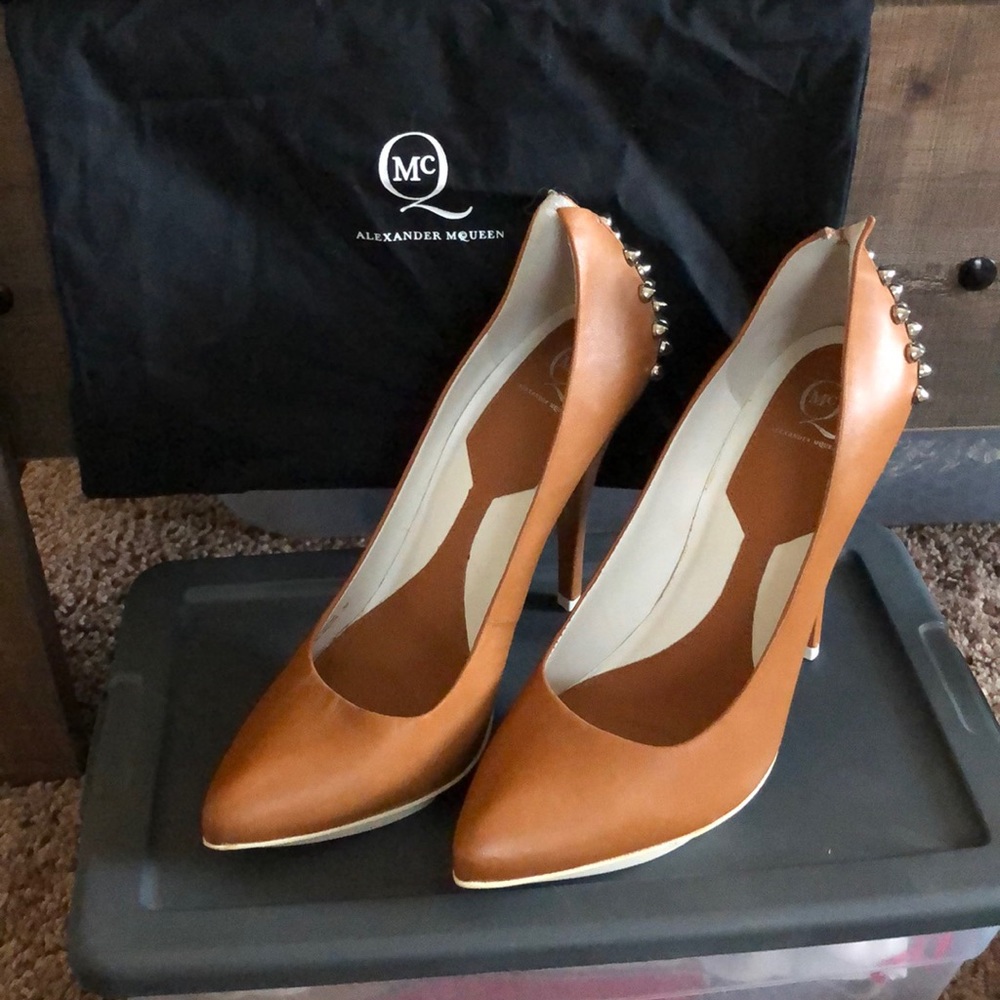 Alexander McQueen Brown Heels with Silver Accents